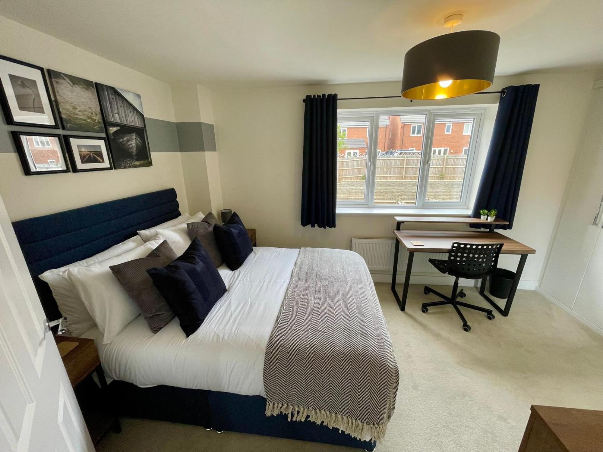 3-bedroom Luxury With Free Parking Market Harborough