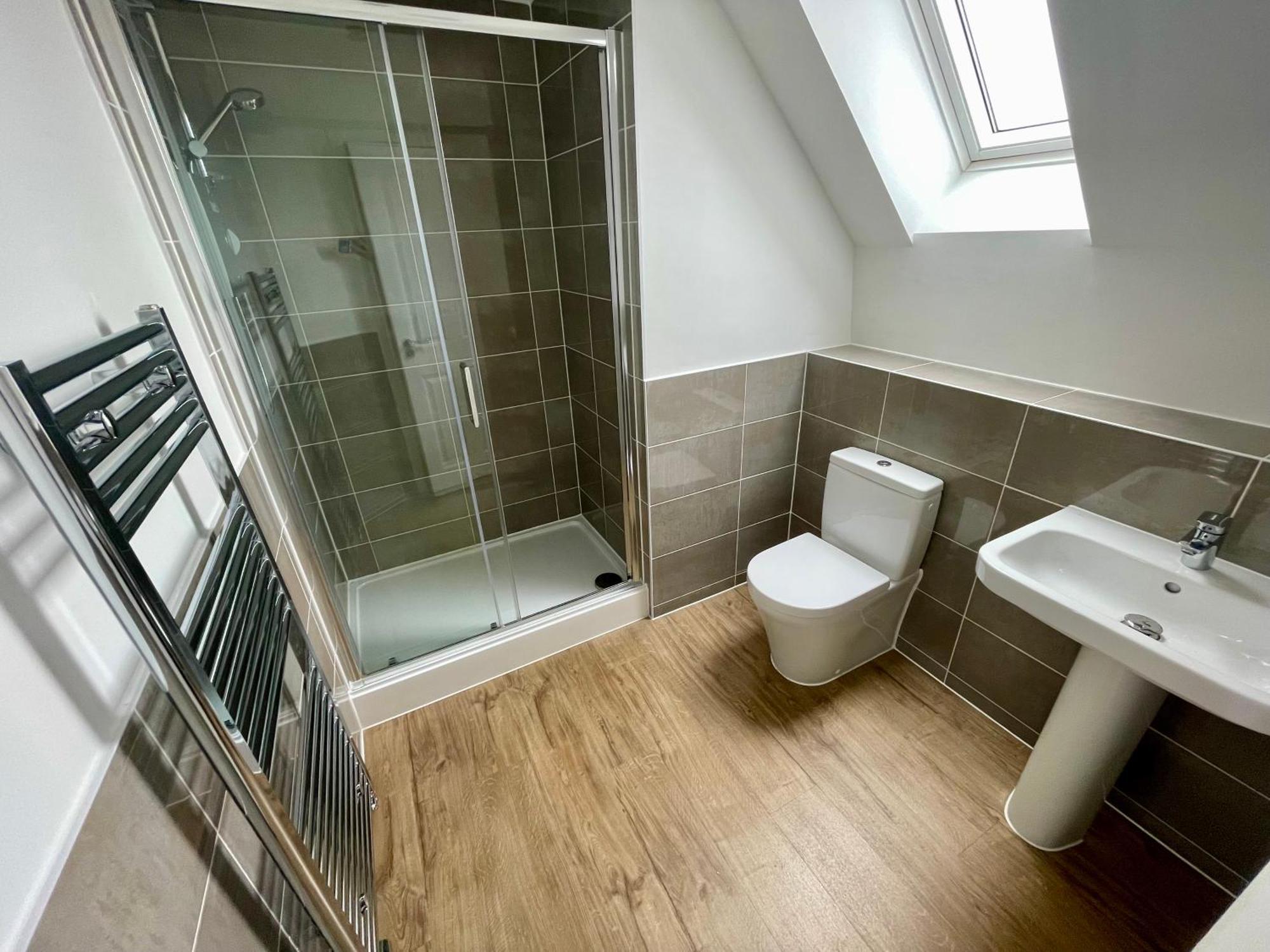Apartment 3-bedroom Luxury With Free Parking *
